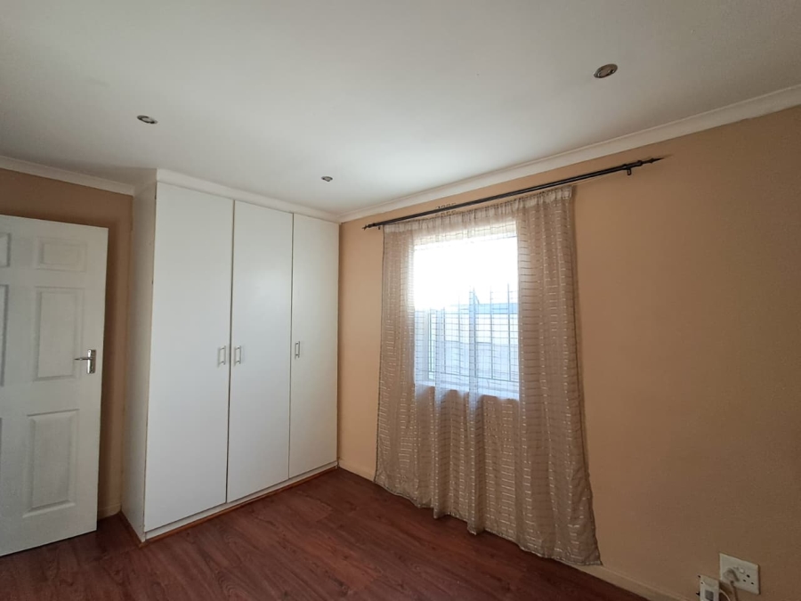 To Let 2 Bedroom Property for Rent in Scottsdene Western Cape